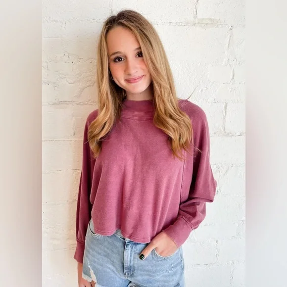 🆕FREE PEOPLE Dreamy Mulberry Fun Times Turtleneck - Picture 8 of 15